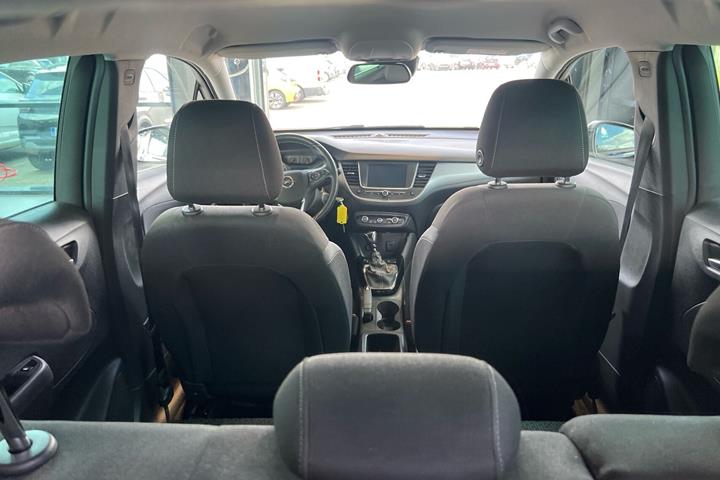 Blå Opel Crossland X fra 2019