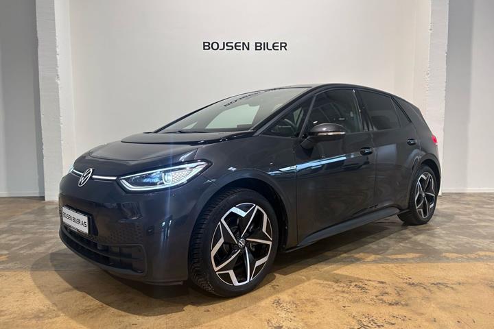 Grå VW ID.3 fra 2022 set udefra
