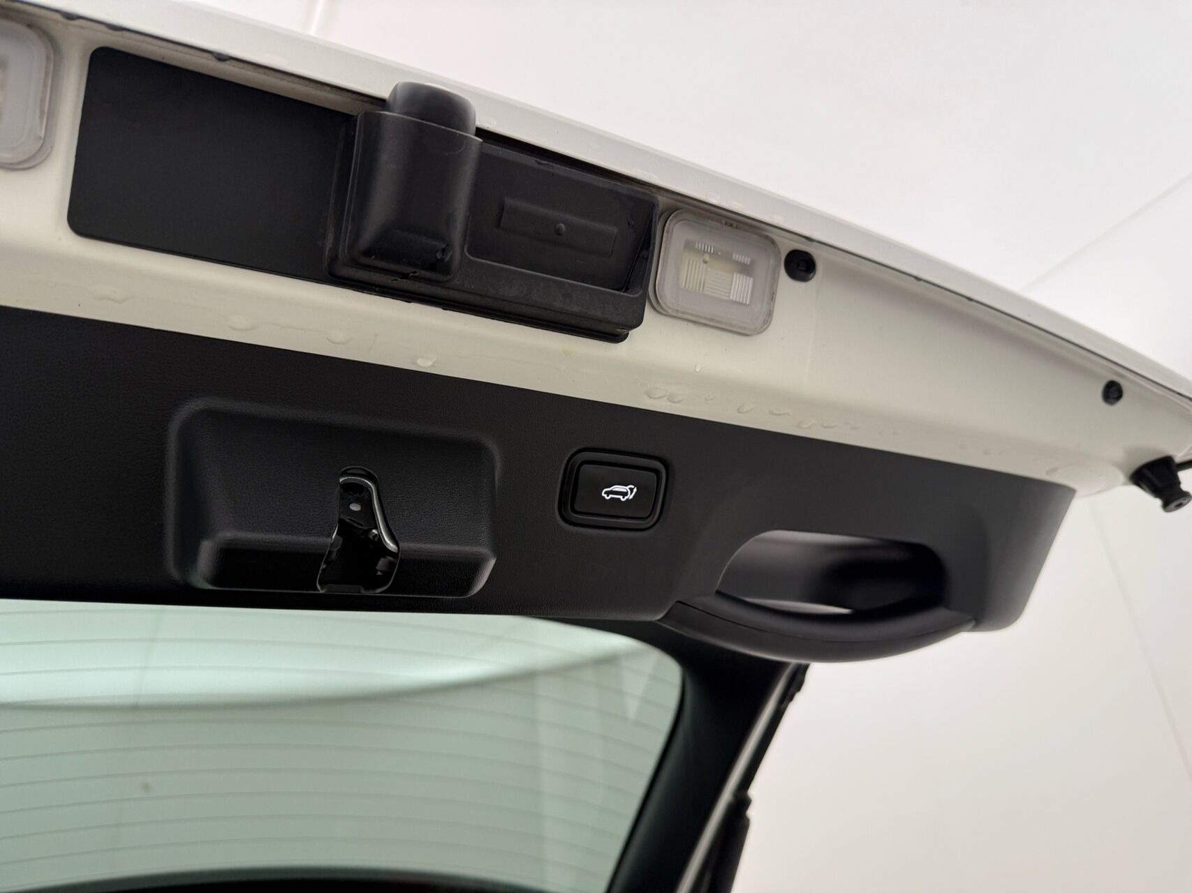 Hvid Kia EV6 fra 2023