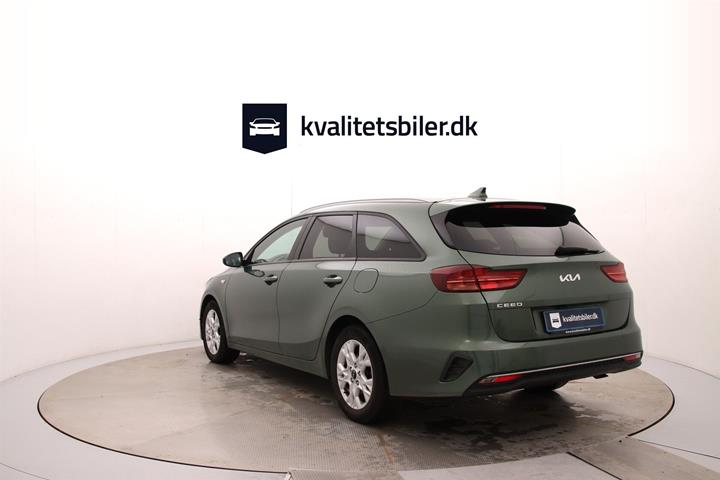 Grøn Kia Ceed fra 2023