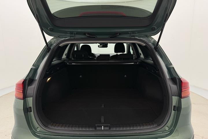 Grøn Kia Ceed fra 2023