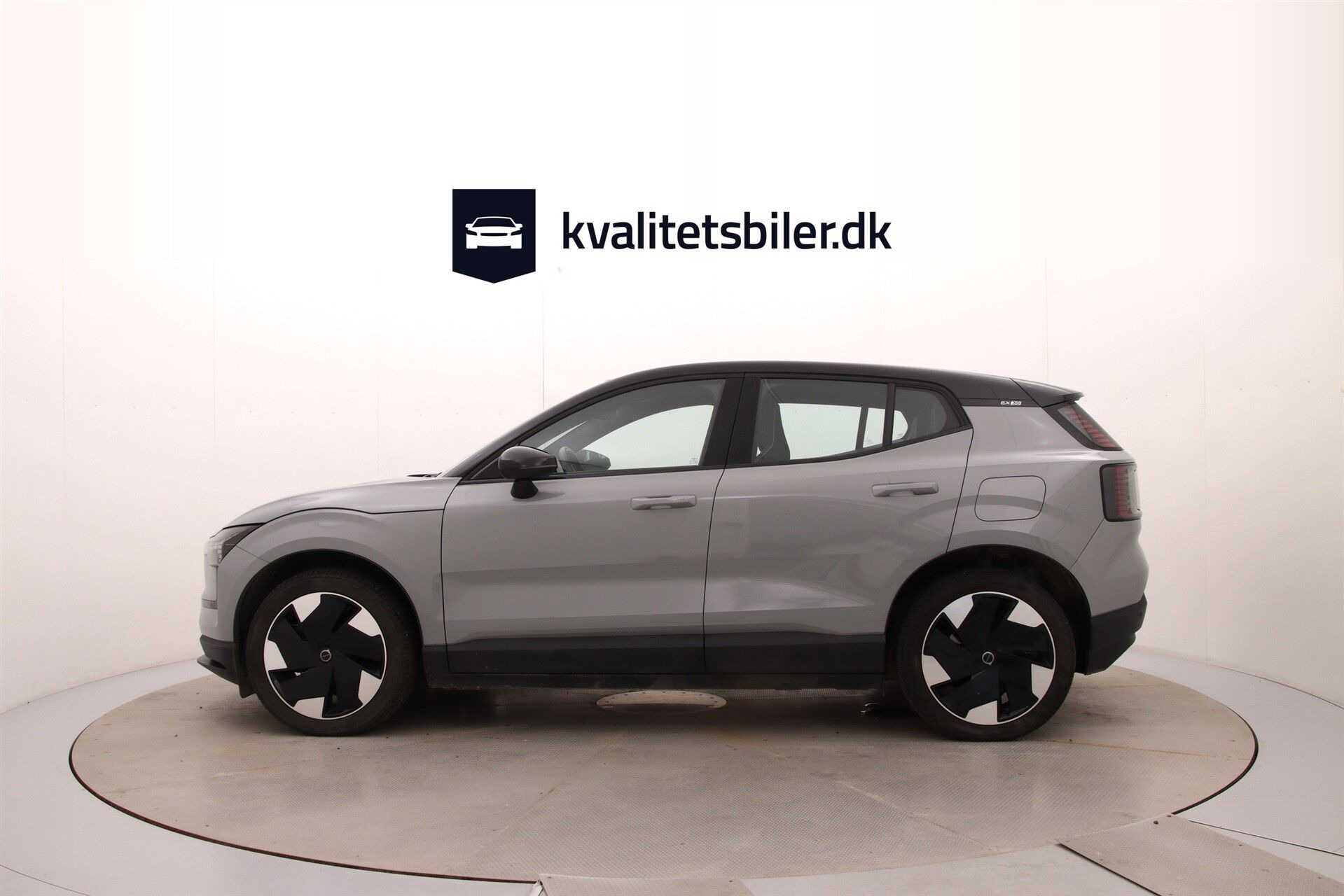 Grå Volvo EX30 fra 2024