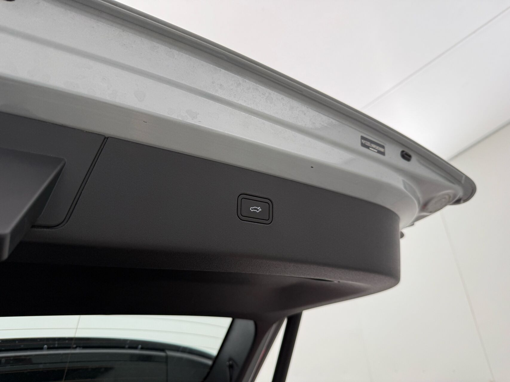 Grå Volvo EX30 fra 2024