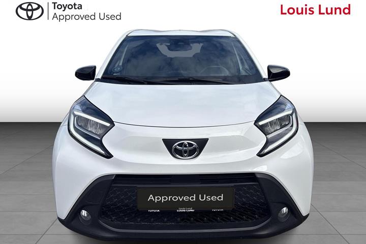 Hvid Toyota Aygo X fra 2025