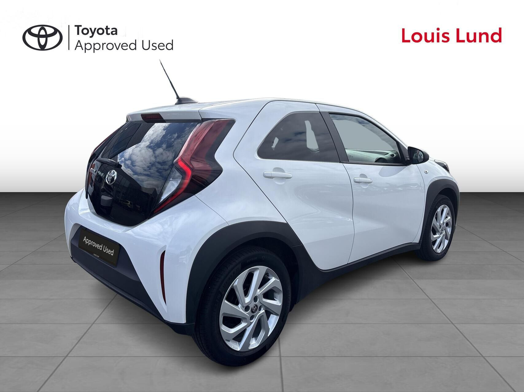 Hvid Toyota Aygo X fra 2025