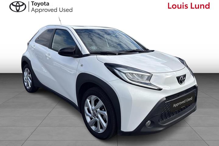 Hvid Toyota Aygo X fra 2025