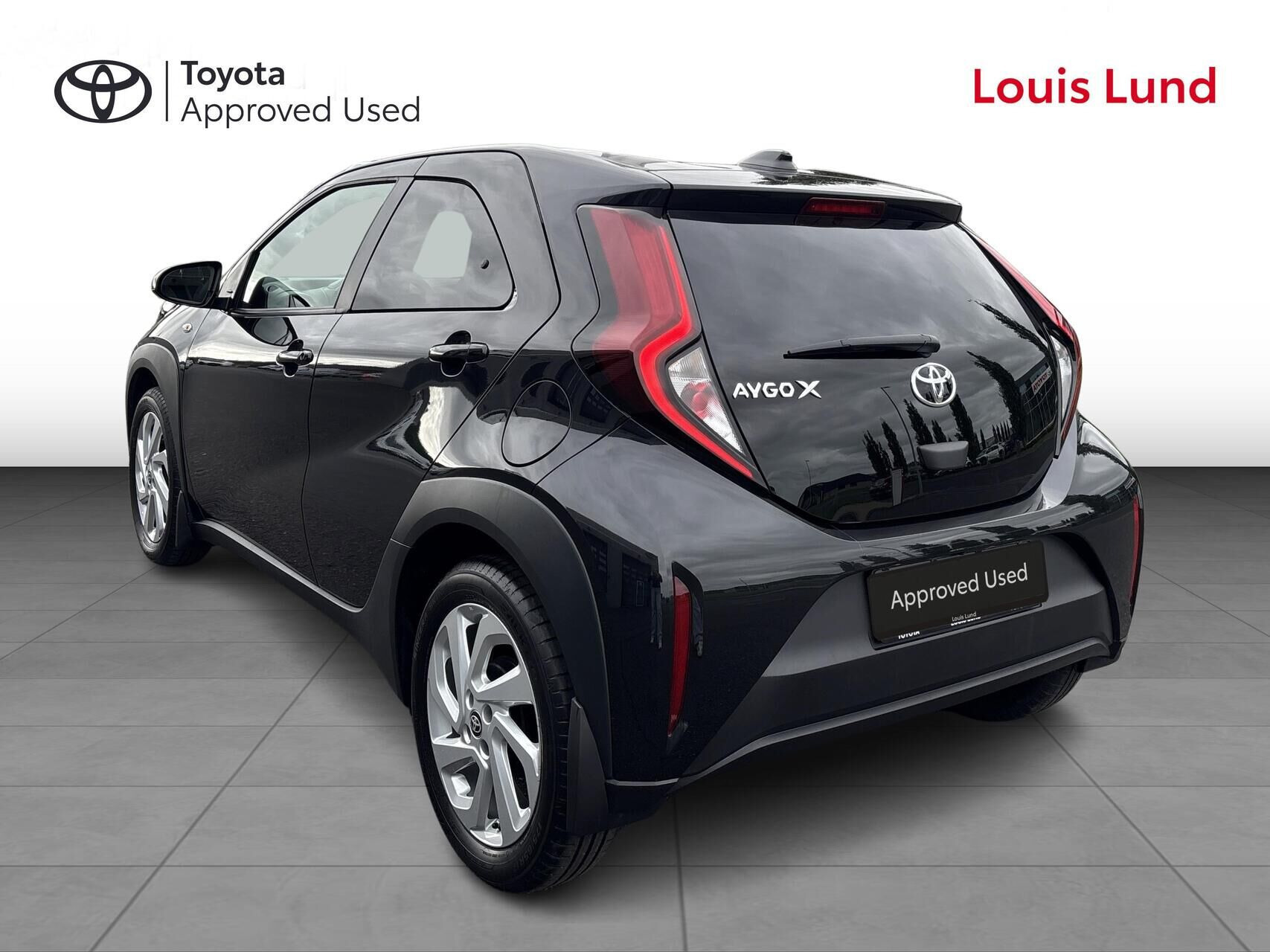 Sort Toyota Aygo X fra 2025