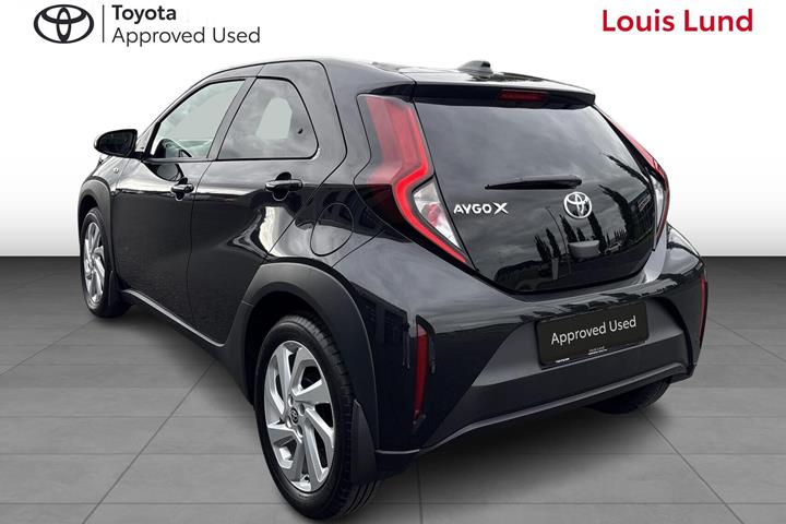 Sort Toyota Aygo X fra 2025