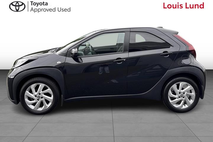 Sort Toyota Aygo X fra 2025