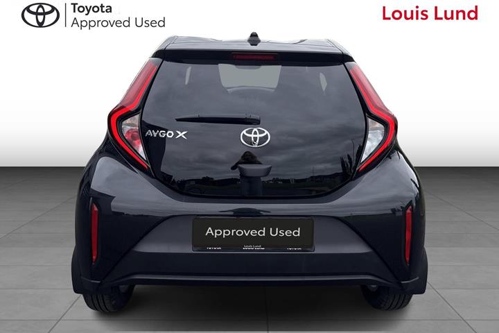 Sort Toyota Aygo X fra 2025