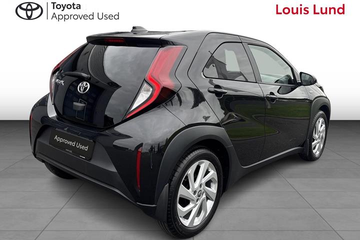 Sort Toyota Aygo X fra 2025