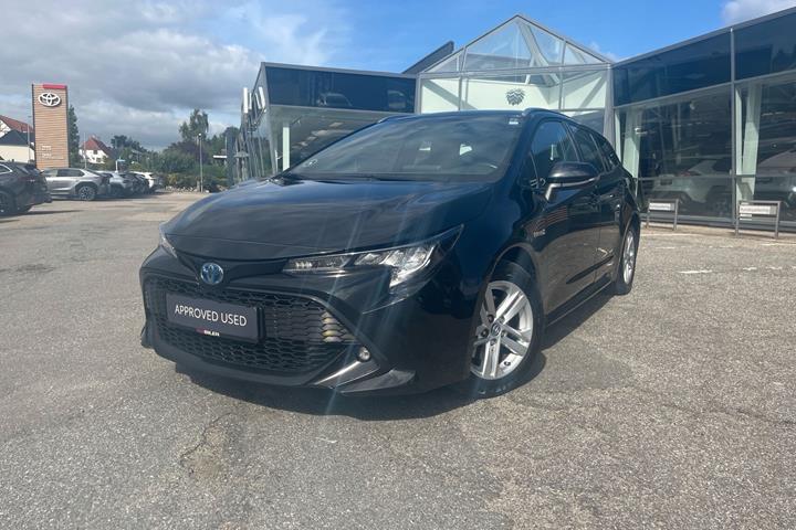 Sort Toyota Corolla fra 2020 set udefra