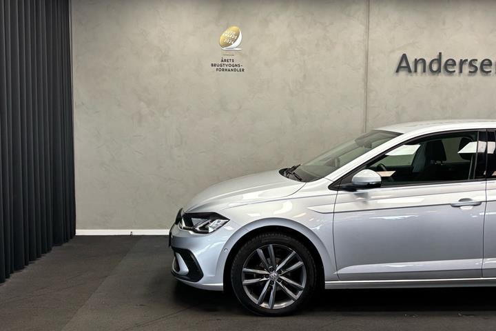 Sølv VW Polo fra 2022