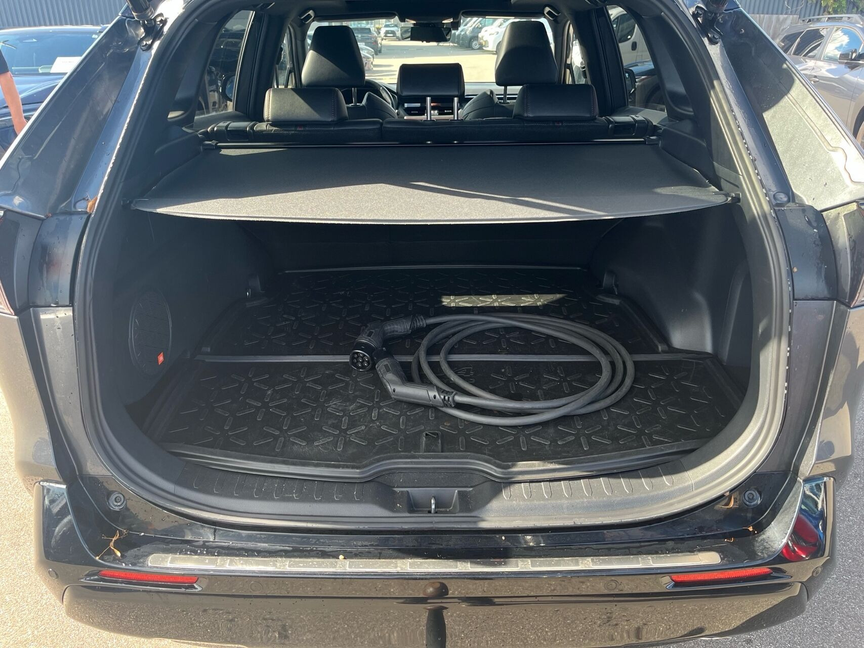 Grå Toyota RAV4 Plug-in fra 2022