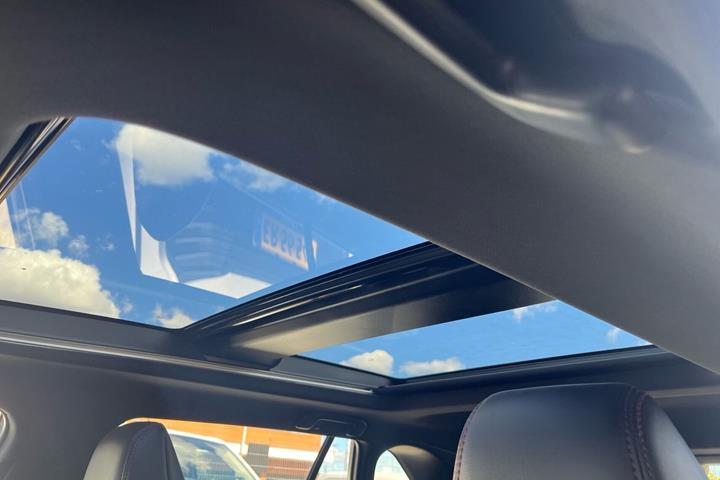 Grå Toyota RAV4 Plug-in fra 2022