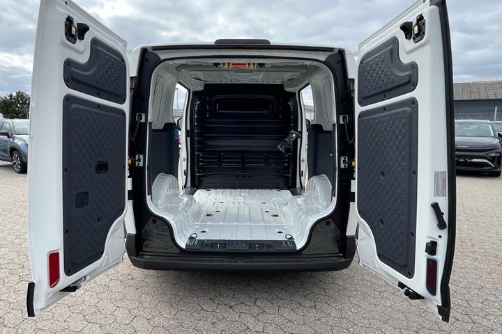 Hvid Kia PV5 Cargo fra 2026