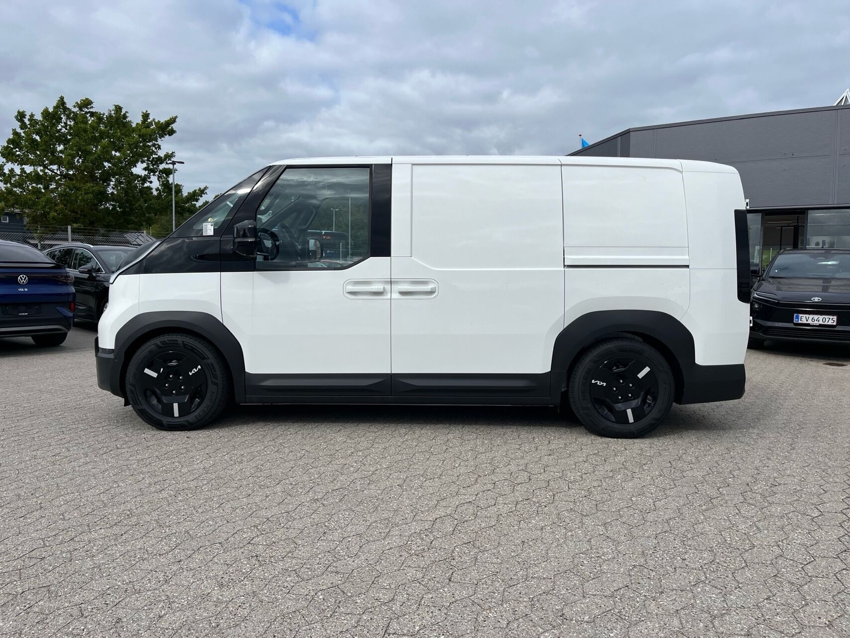 Hvid Kia PV5 Cargo fra 2026