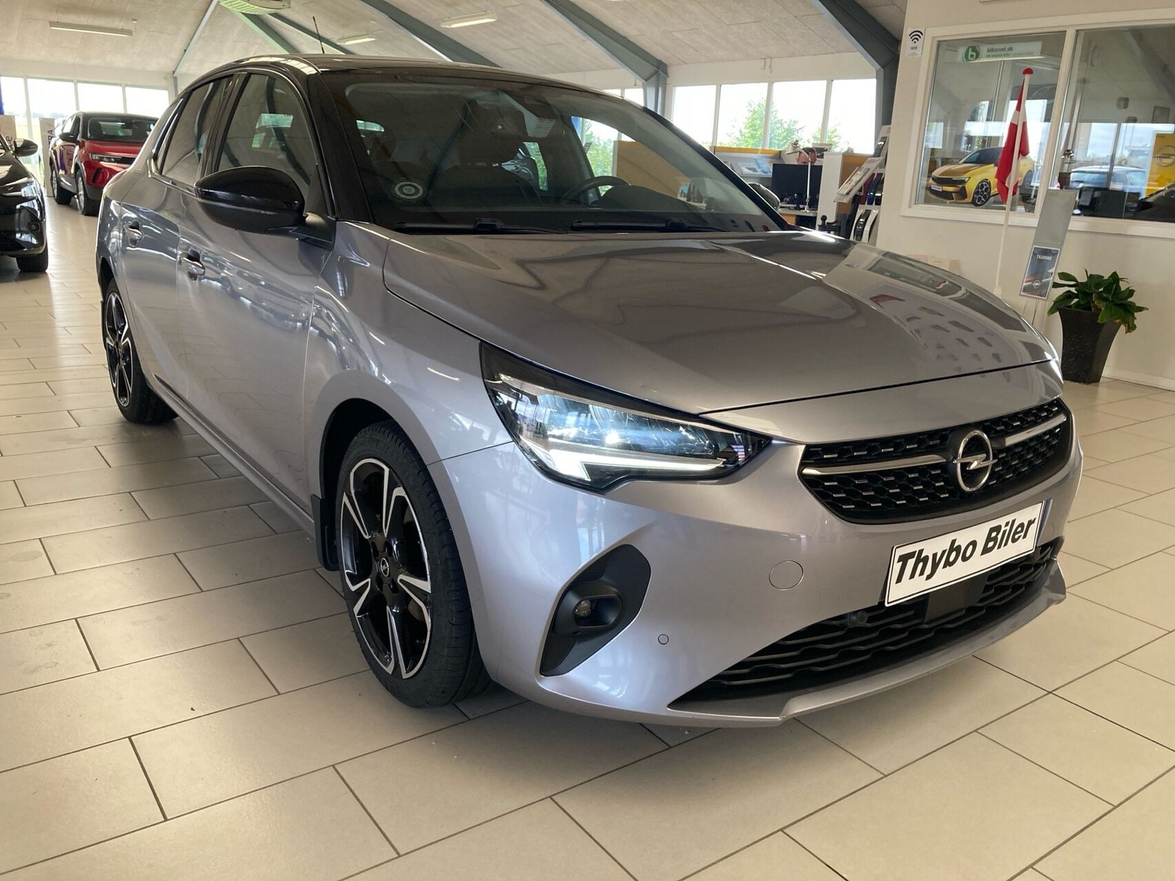 Sølv Opel Corsa fra 2021