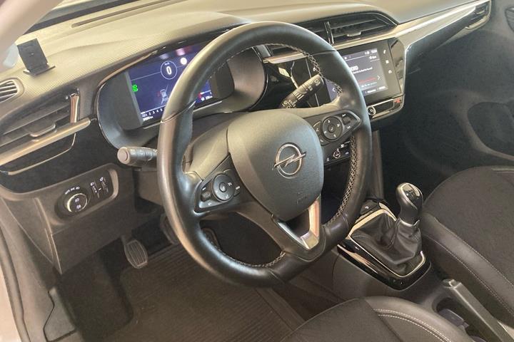 Sølv Opel Corsa fra 2021