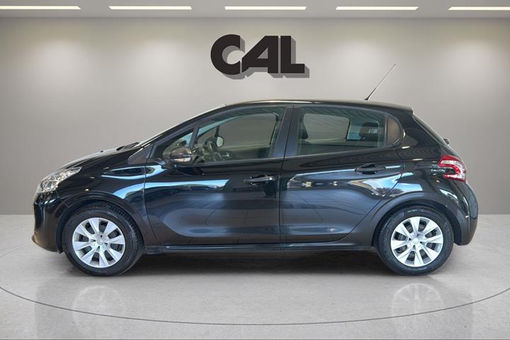 Sort Peugeot 208 fra 2014