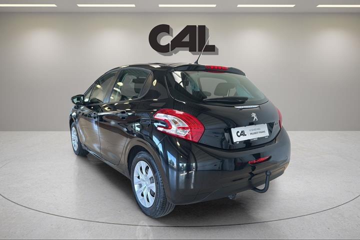 Sort Peugeot 208 fra 2014