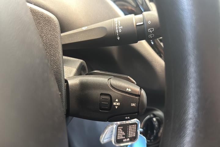 Sort Peugeot 208 fra 2014