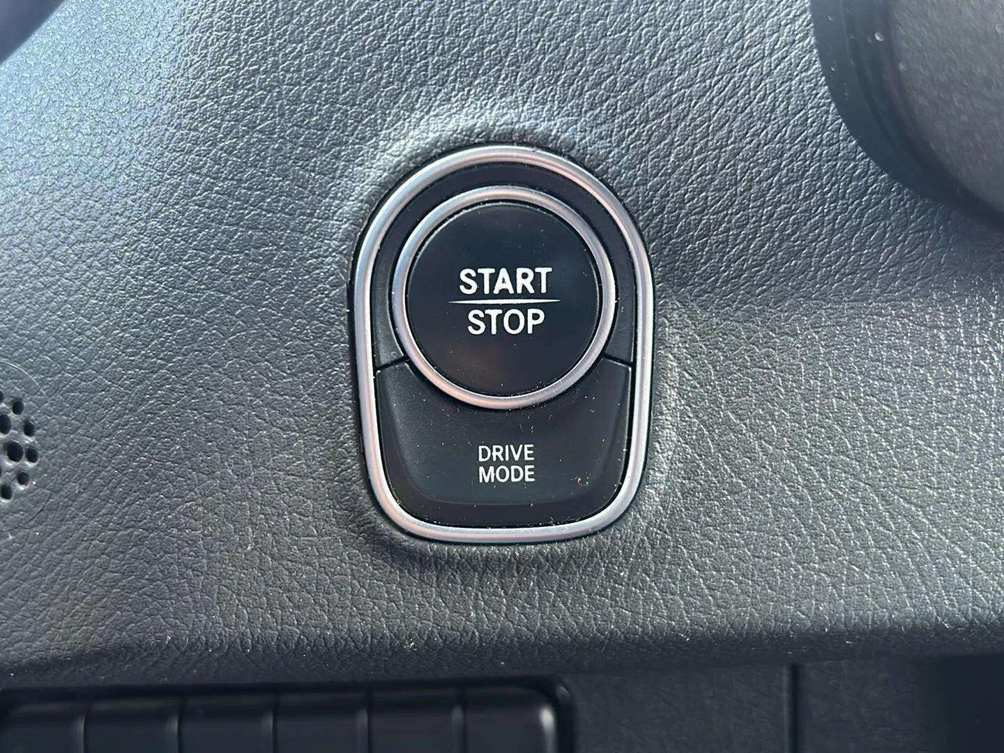 Hvid Mercedes eSprinter fra 2022