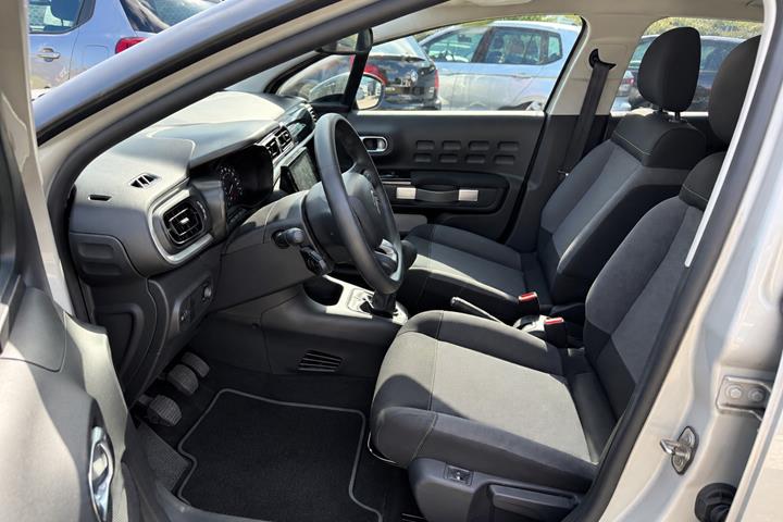 Beige Citroën C3 fra 2021