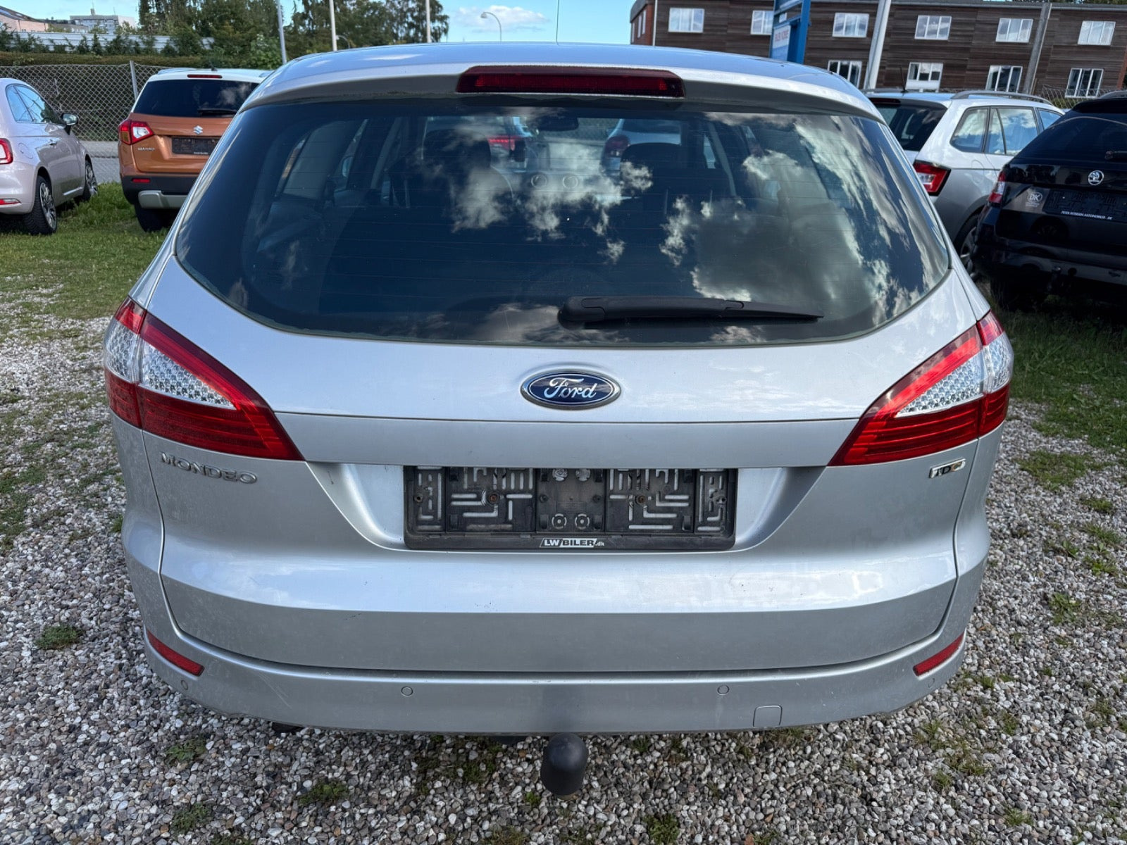 Grå Ford Mondeo fra 2009