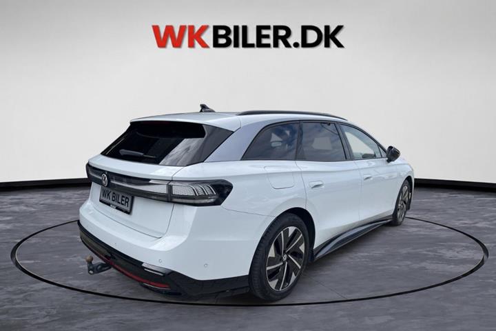 Hvid VW ID.7 fra 2025