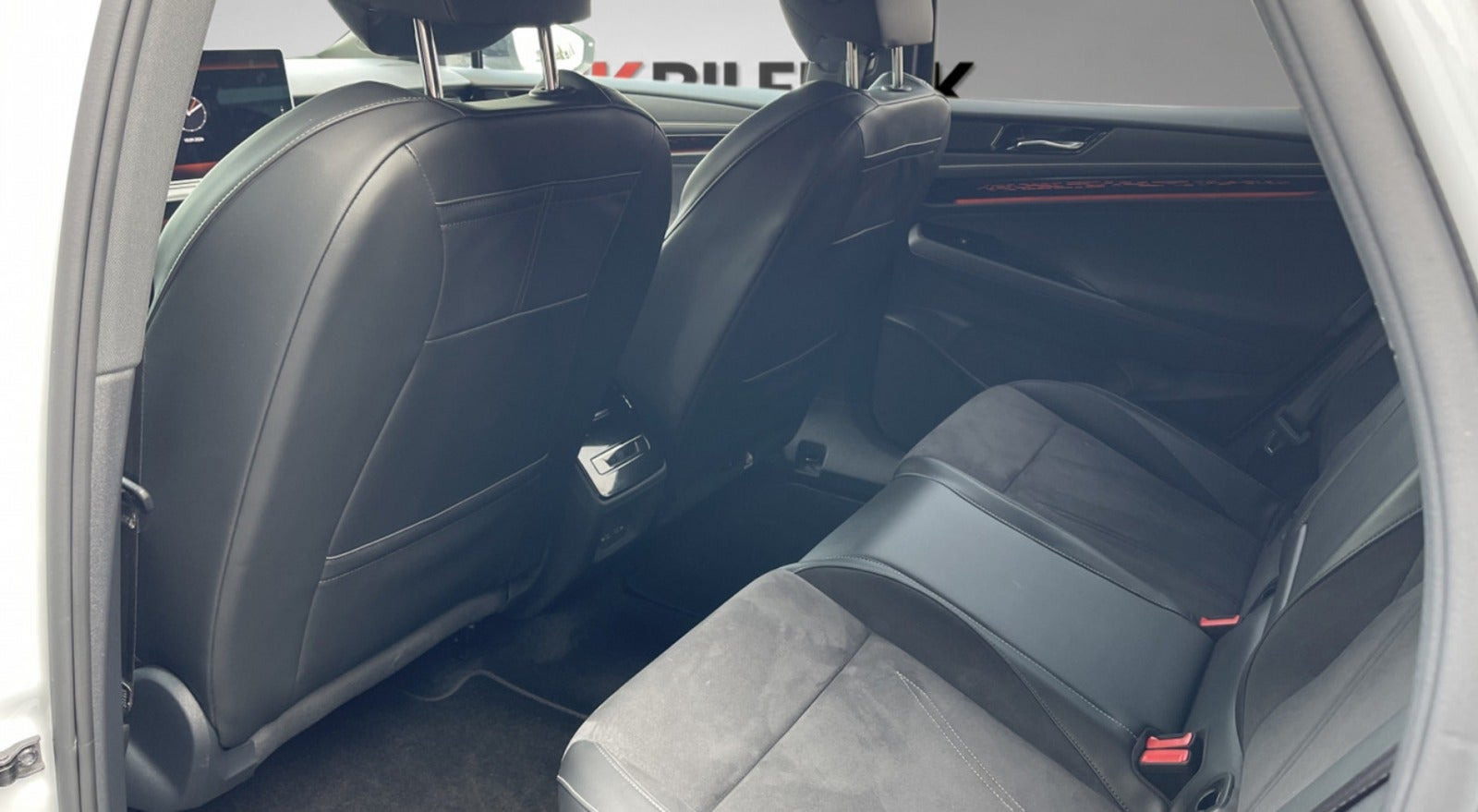 Hvid VW ID.7 fra 2025