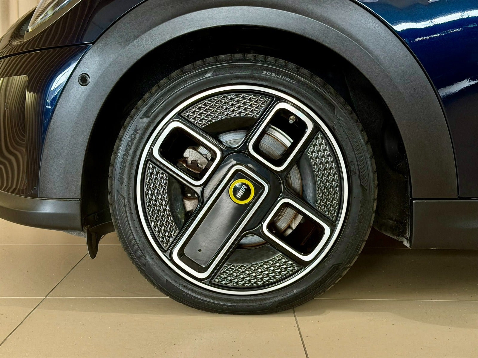 Sort Mini Cooper SE fra 2023