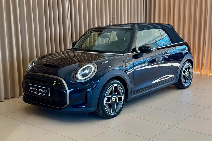Sort Mini Cooper SE fra 2023