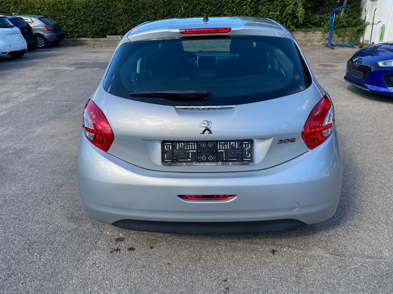 Sølv Peugeot 208 fra 2012
