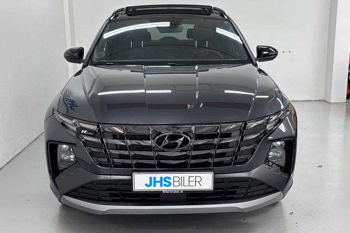 Grå Hyundai Tucson fra 2022
