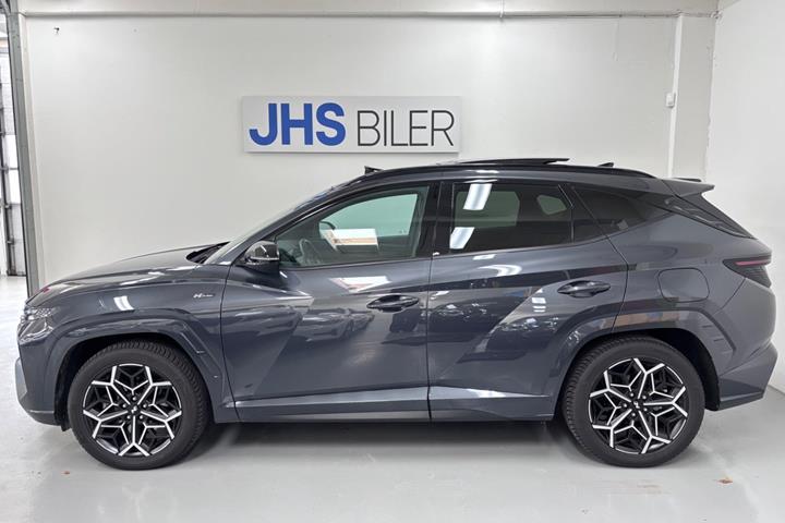 Grå Hyundai Tucson fra 2022
