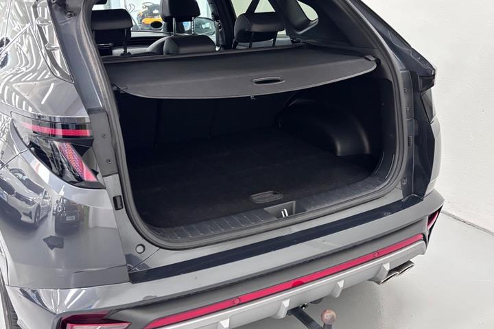 Grå Hyundai Tucson fra 2022