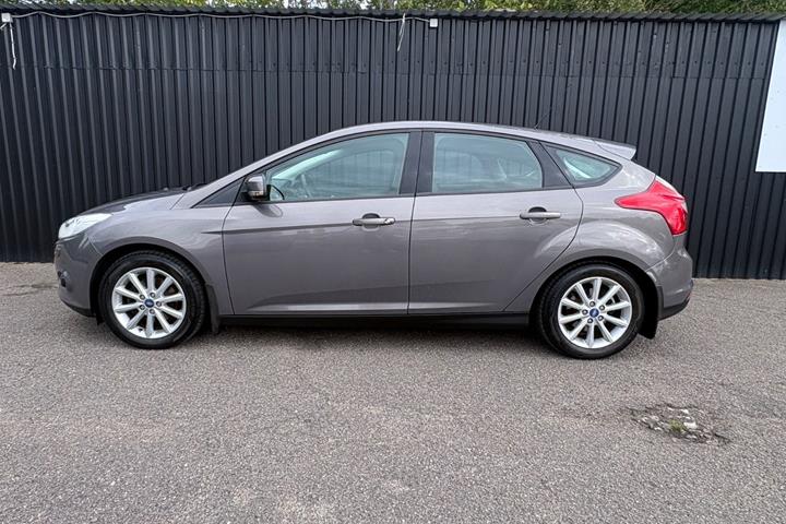 undefined Ford Focus fra 2011