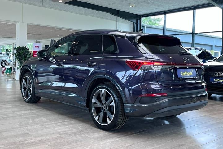 Lilla Audi Q4 e-tron fra 2024