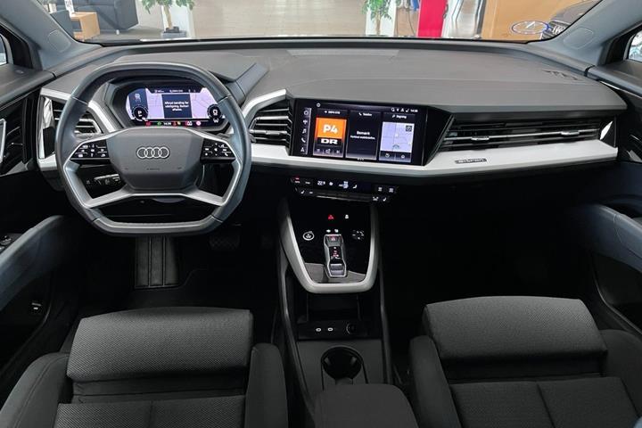 Lilla Audi Q4 e-tron fra 2024