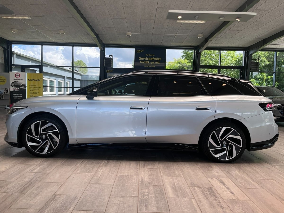 Sølv VW ID.7 fra 2025