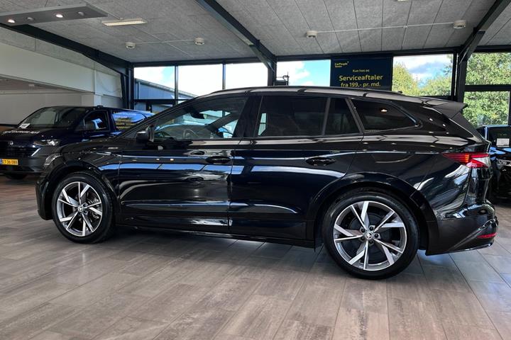 Sort Skoda Enyaq fra 2024