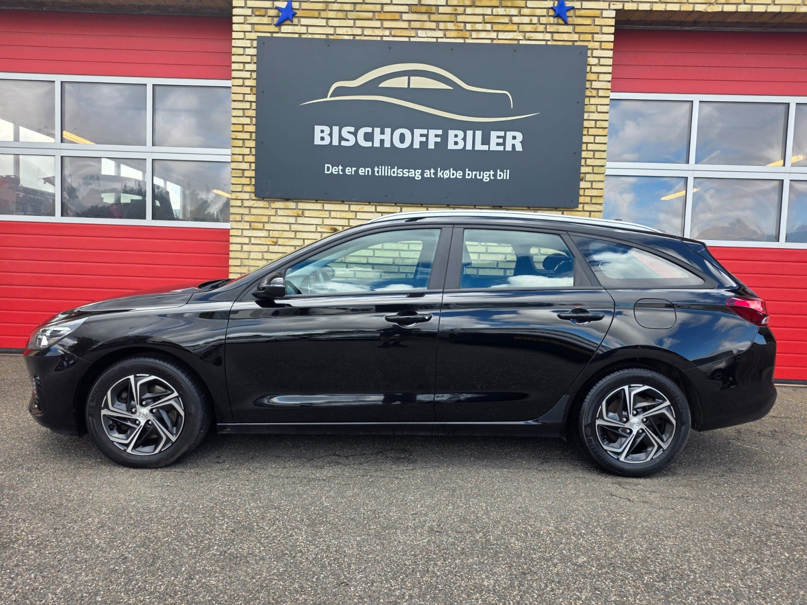 Sort Hyundai i30 fra 2021