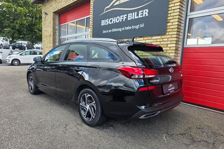 Sort Hyundai i30 fra 2021