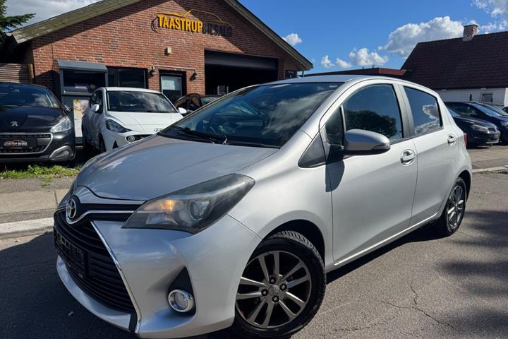 undefined Toyota Yaris fra 2014