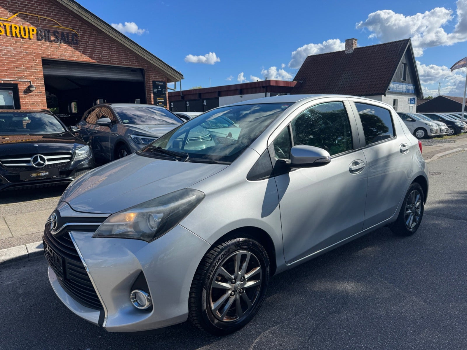 undefined Toyota Yaris fra 2014