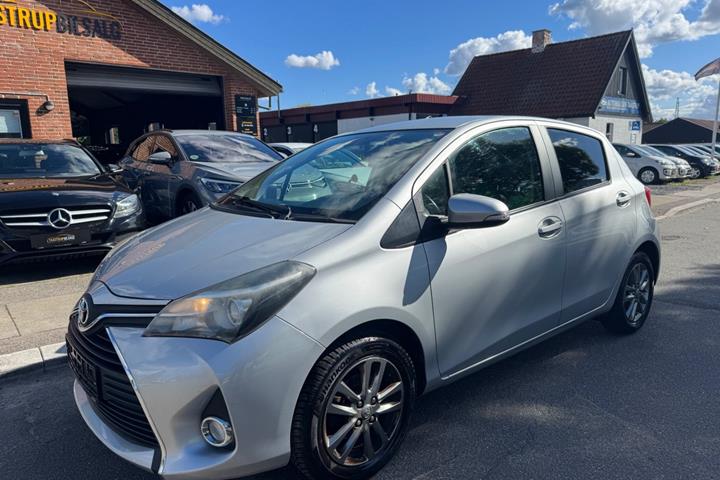 undefined Toyota Yaris fra 2014