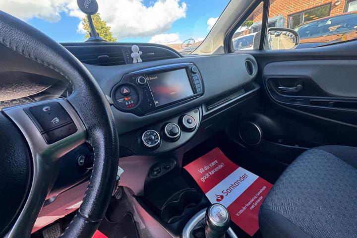 undefined Toyota Yaris fra 2014