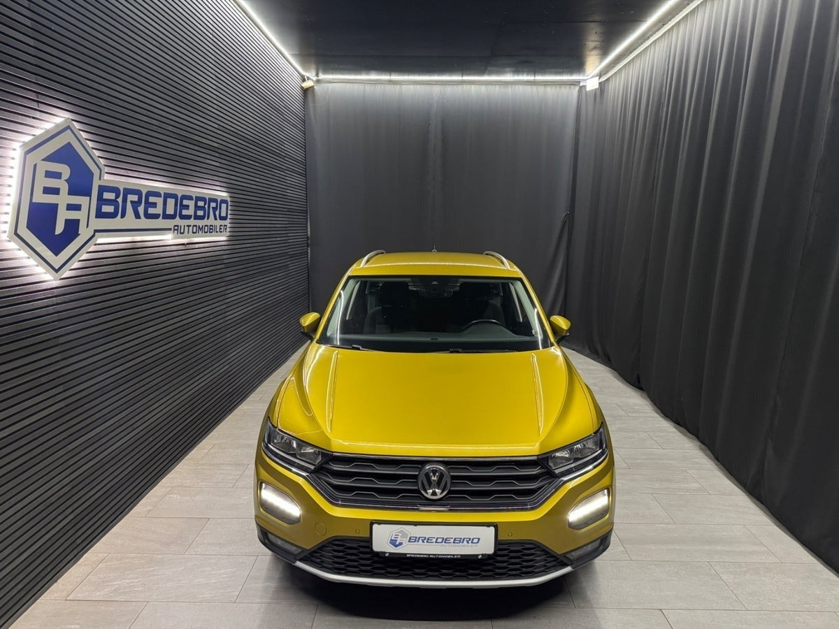 Grå VW T-Roc fra 2018