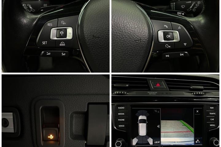 Sølv VW Touran fra 2017
